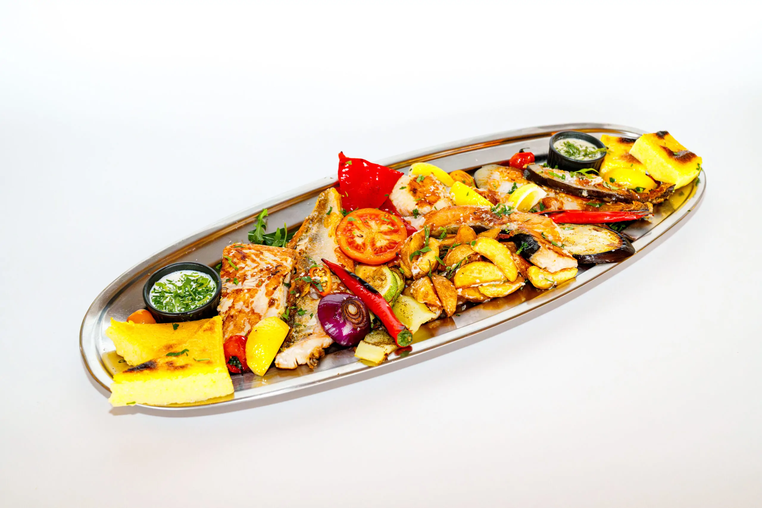 Platou Pescăresc cu pește din Delta Dunării 1500g